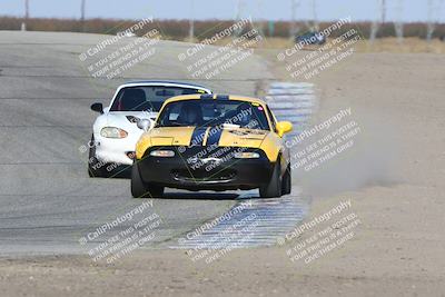 media/Nov-16-2024-CalClub SCCA (Sat) [[641f3b2761]]/Group 1/Race (Outside Grapevine)/